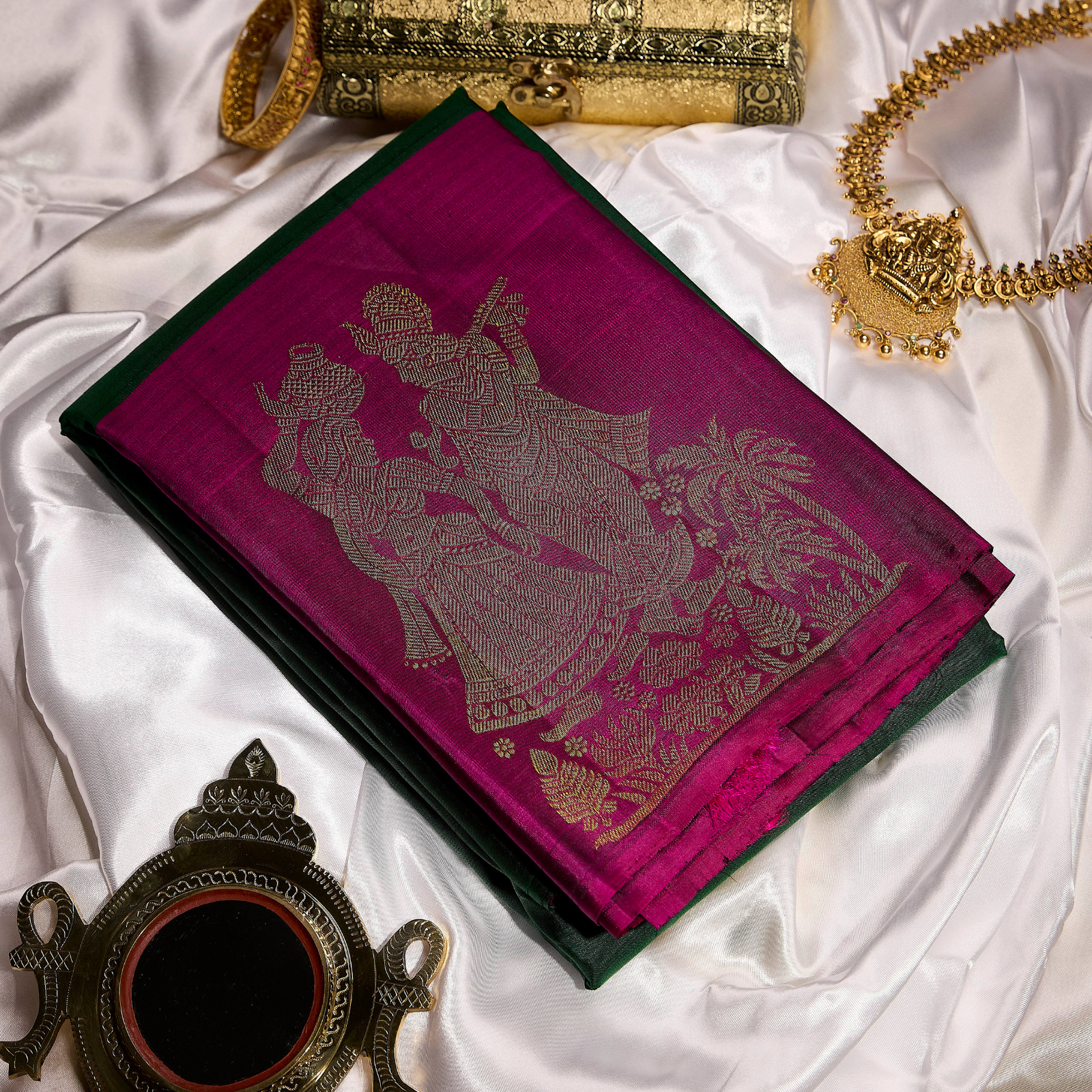 Vaidehi magenta and emerald green Kanchivaram silk saree with Radha Krishna antique gold zari motifs – wedding saree UAE
