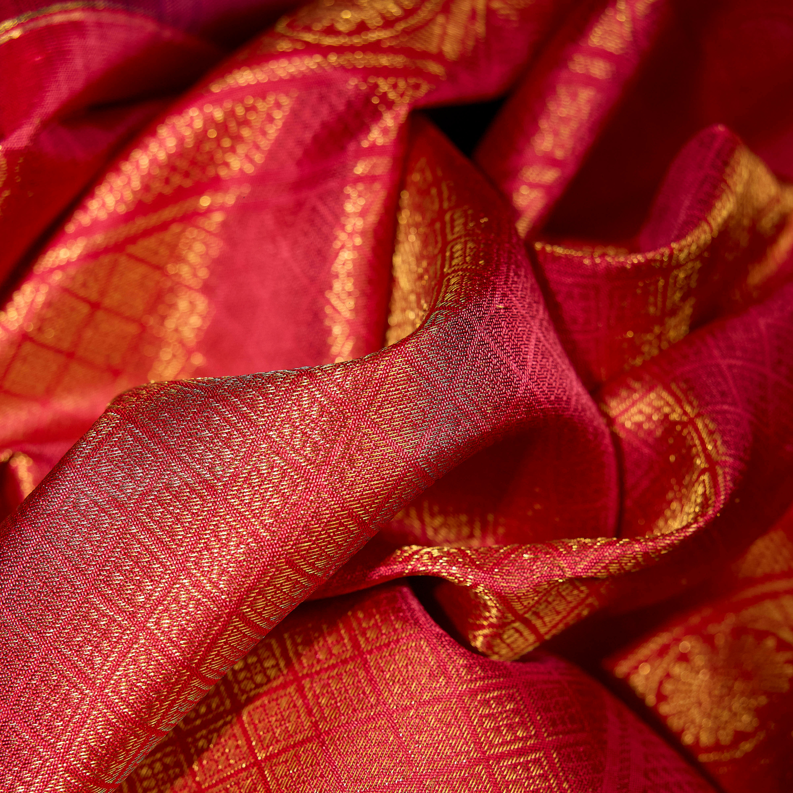 Indira Raga indigo blue and rani pink Kanchivaram silk saree with fine geometric zari motifs and richly patterned pallu – bridal saree UAE