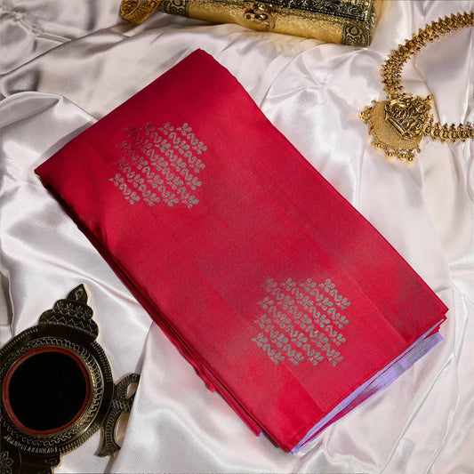 Lilac Lavanya lavender purple and ruby red Kanchivaram silk saree with silver zari and tassel detailing – Ethereal Weaves UAE.