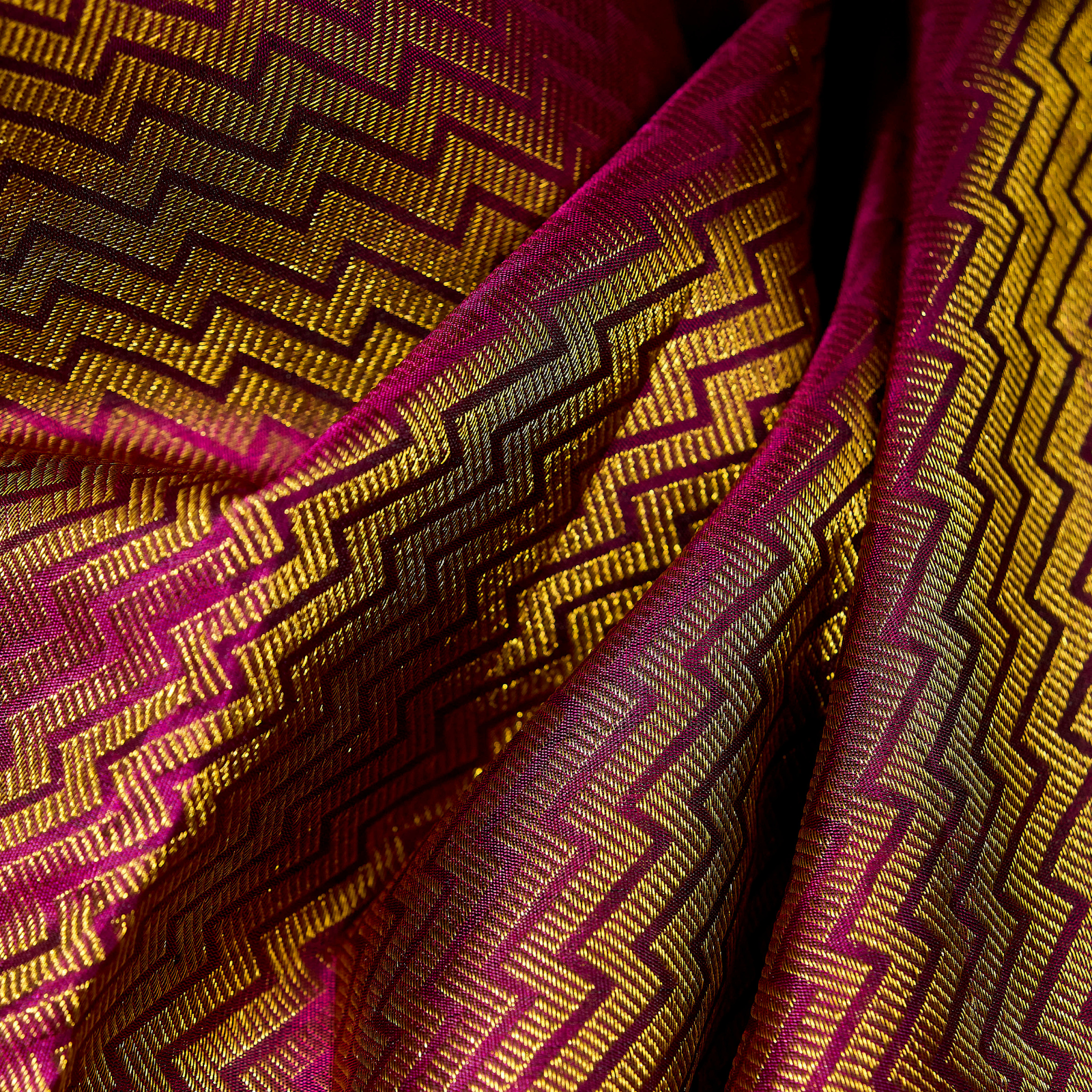 Vaidehi magenta and emerald green Kanchivaram silk saree with Radha Krishna antique gold zari motifs – wedding saree UAE
