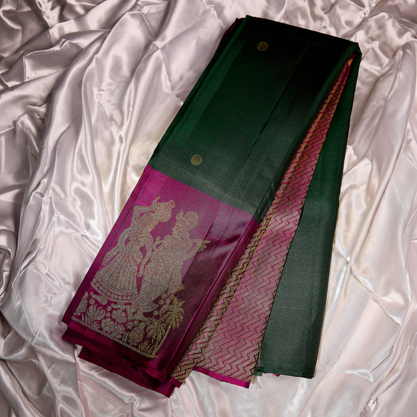 Vaidehi magenta and emerald green Kanchivaram silk saree with Radha Krishna antique gold zari motifs – wedding saree UAE
